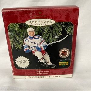 Wayne Gretzky Hallmark Ornament 1997